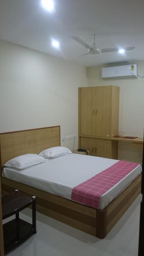 Karthickresidency Salem Esterno foto
